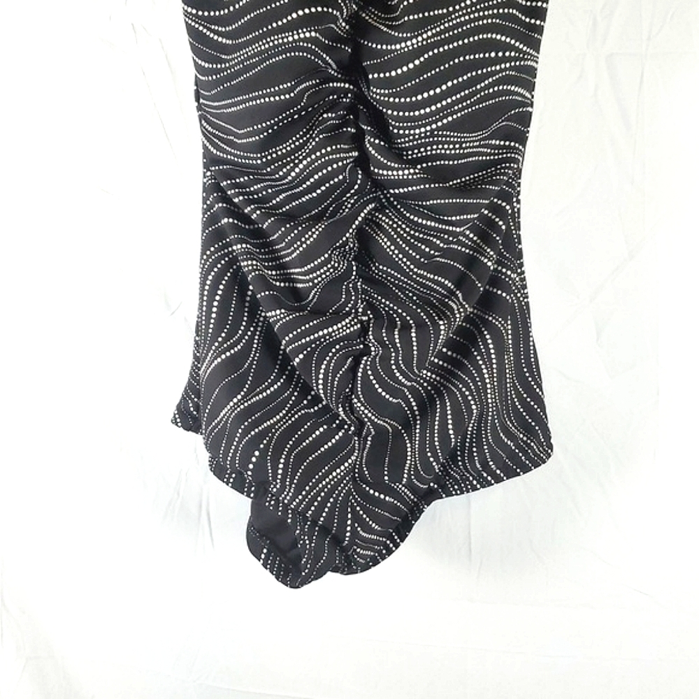 Penbrooke Swimwear Tidal Wave Shirred Front Tummy Control One Piece Swimsuit - Picture 5 of 10
